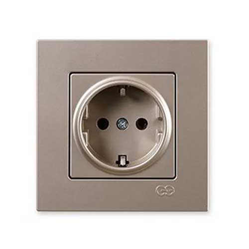 پریز برق ارتدار کامل اکونا